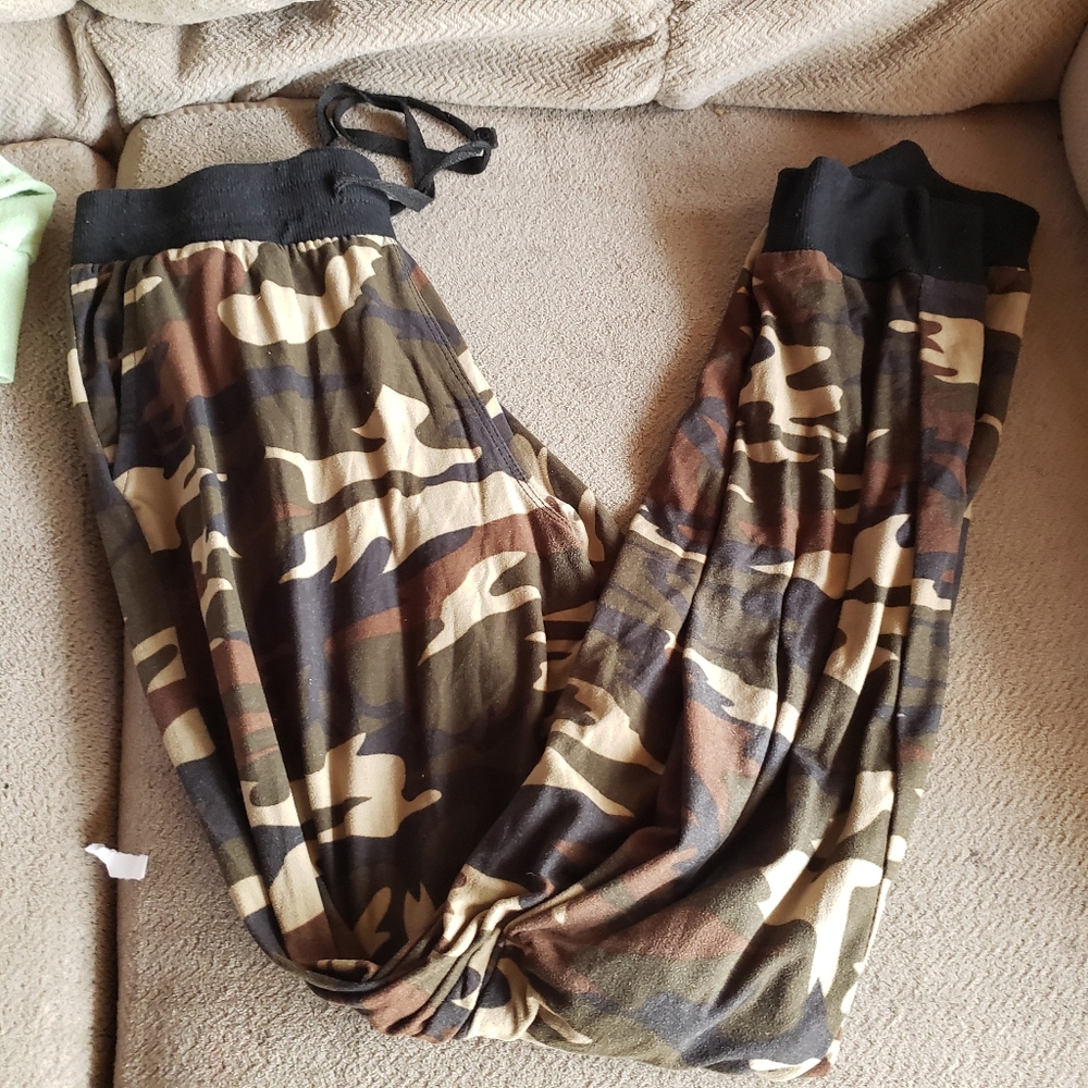 Camo sweatpants